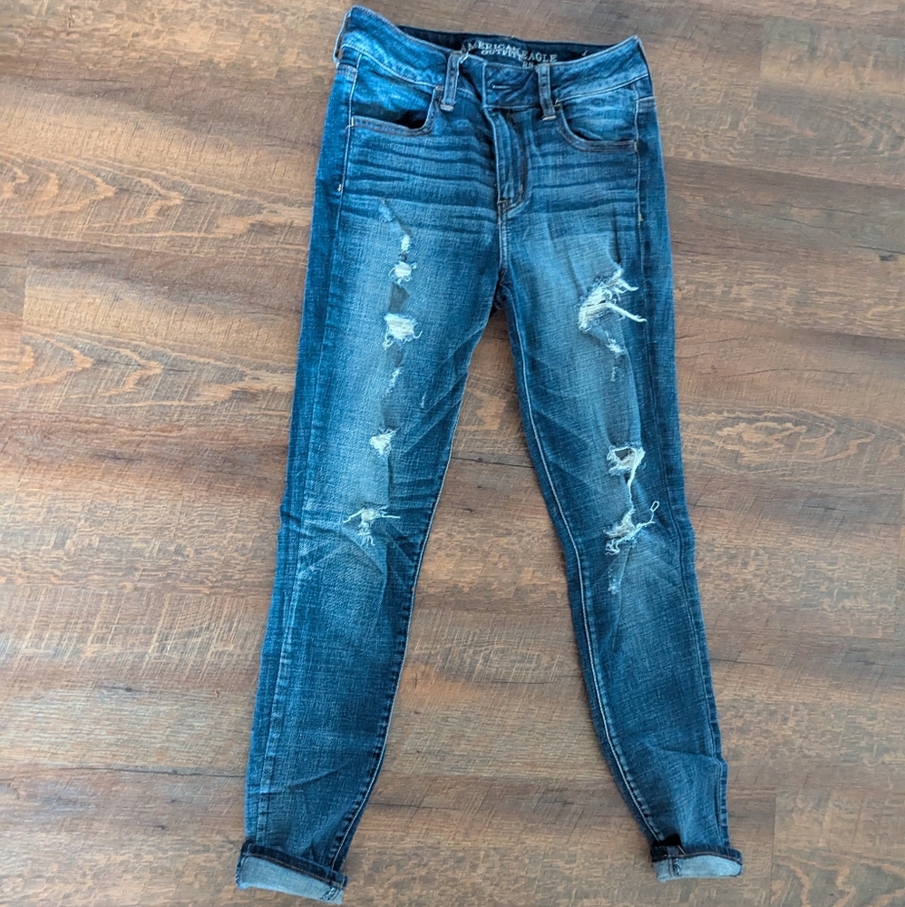 American Eagle Hi-Rise Jegging Distressed Jeans Size 4